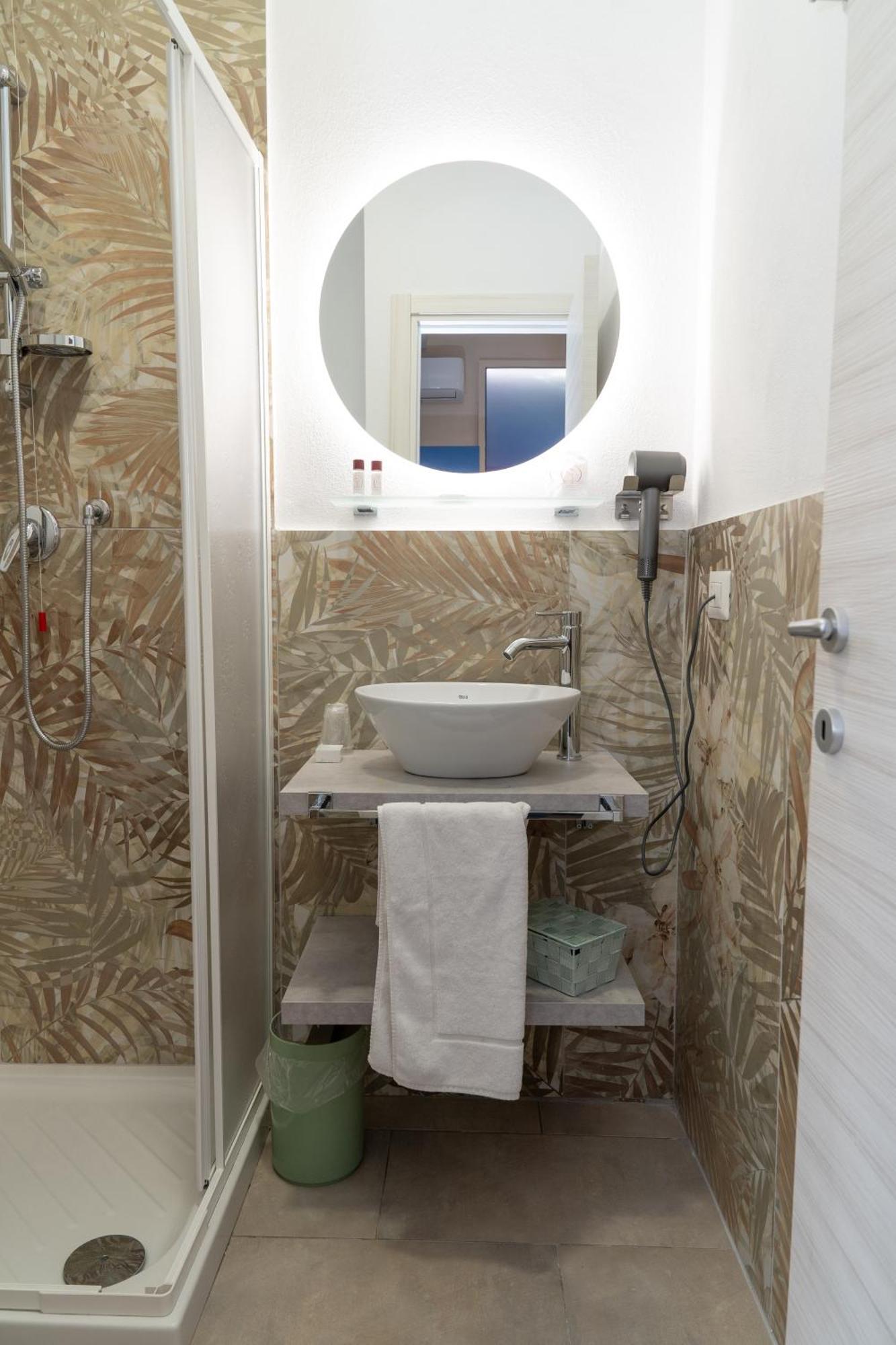 The Sun Hotel Boutique Napoli ภายนอก รูปภาพ