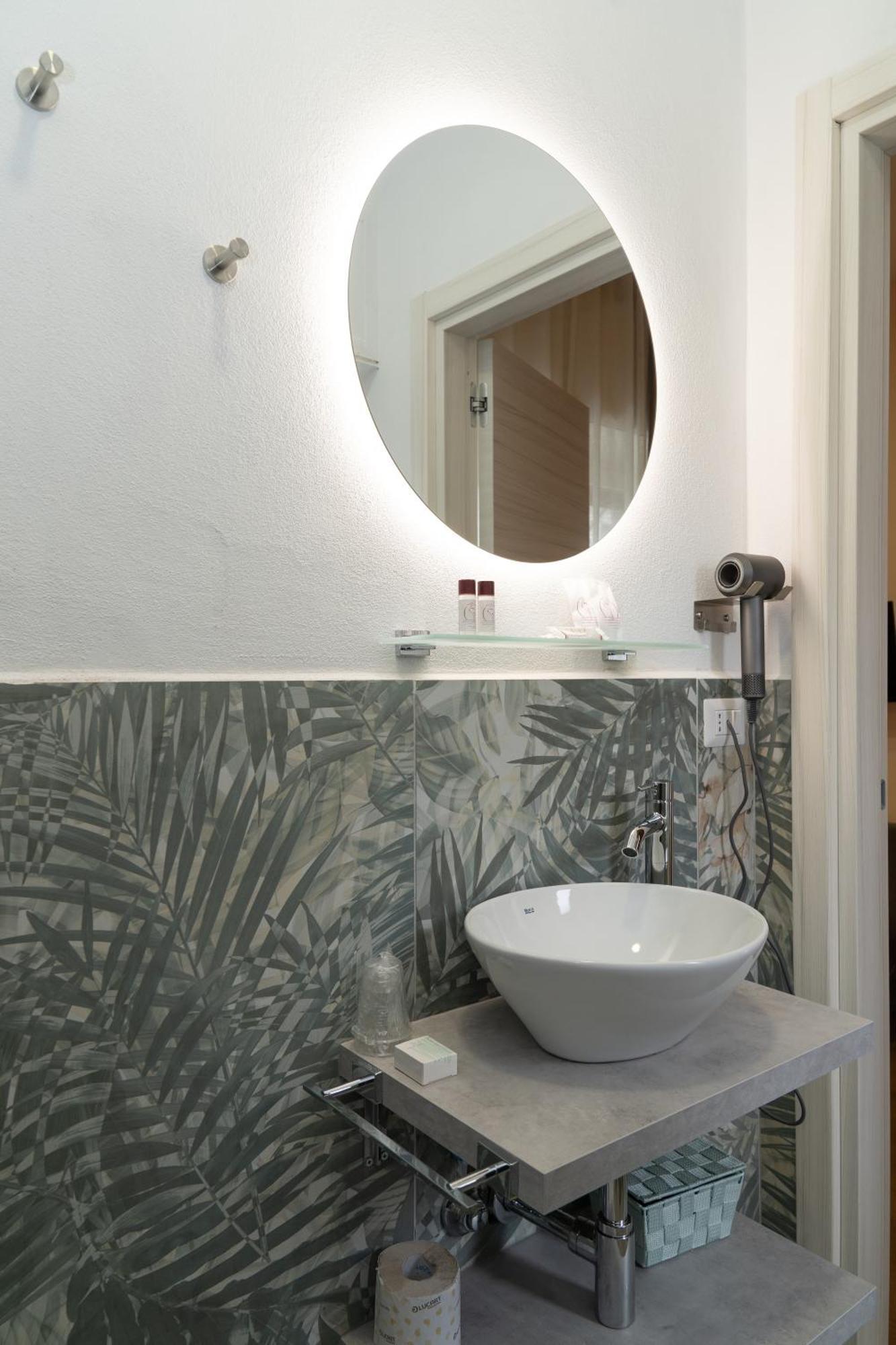 The Sun Hotel Boutique Napoli ภายนอก รูปภาพ