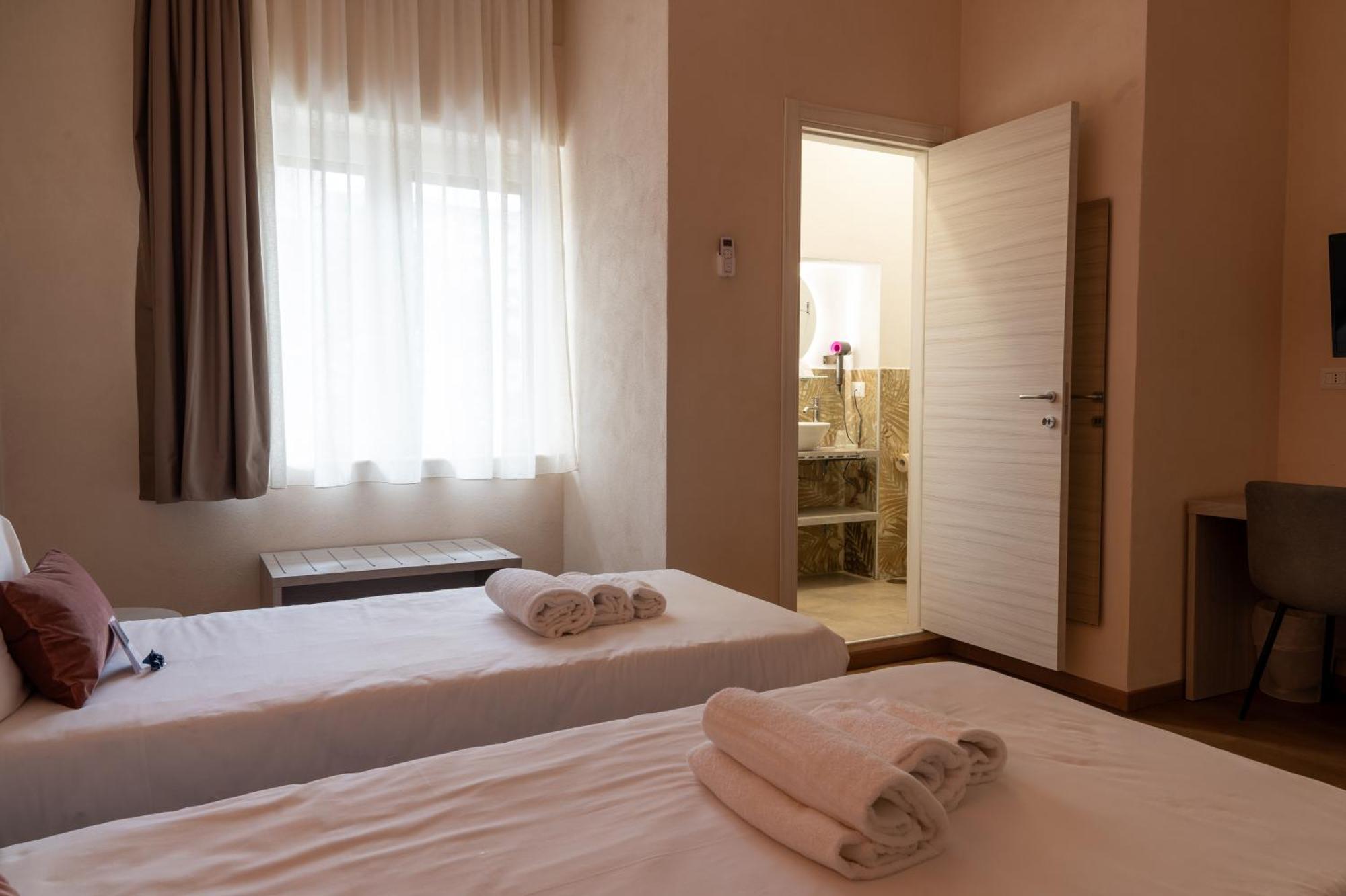 The Sun Hotel Boutique Napoli ภายนอก รูปภาพ