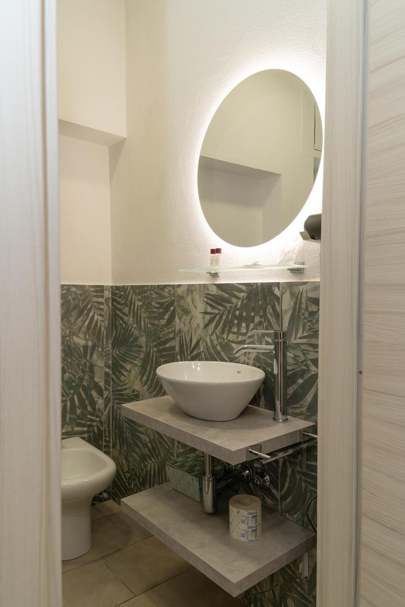 The Sun Hotel Boutique Napoli ภายนอก รูปภาพ